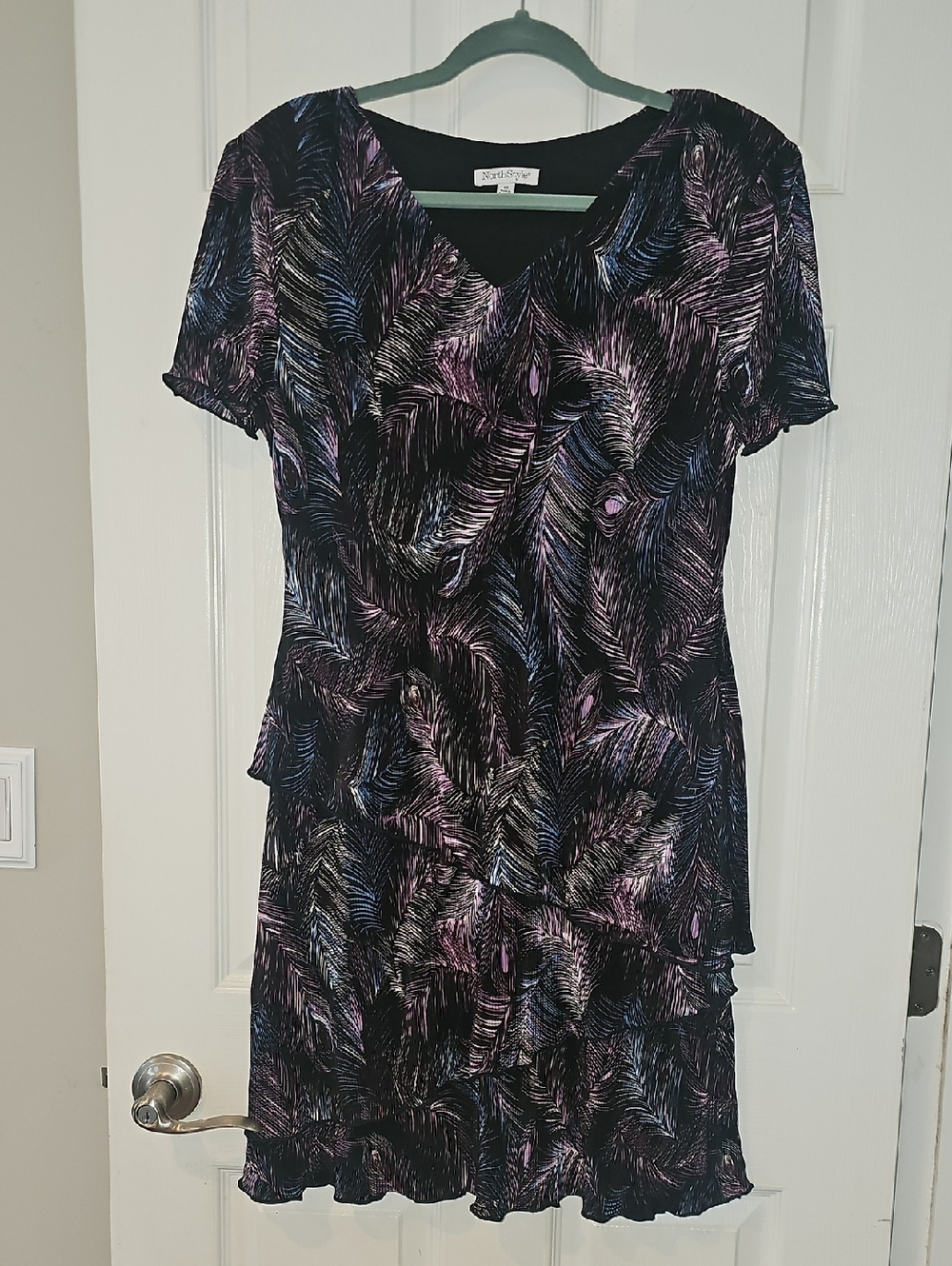 NorthStyle Feather-Print V-Neck Dress in Black, Purple and Blue